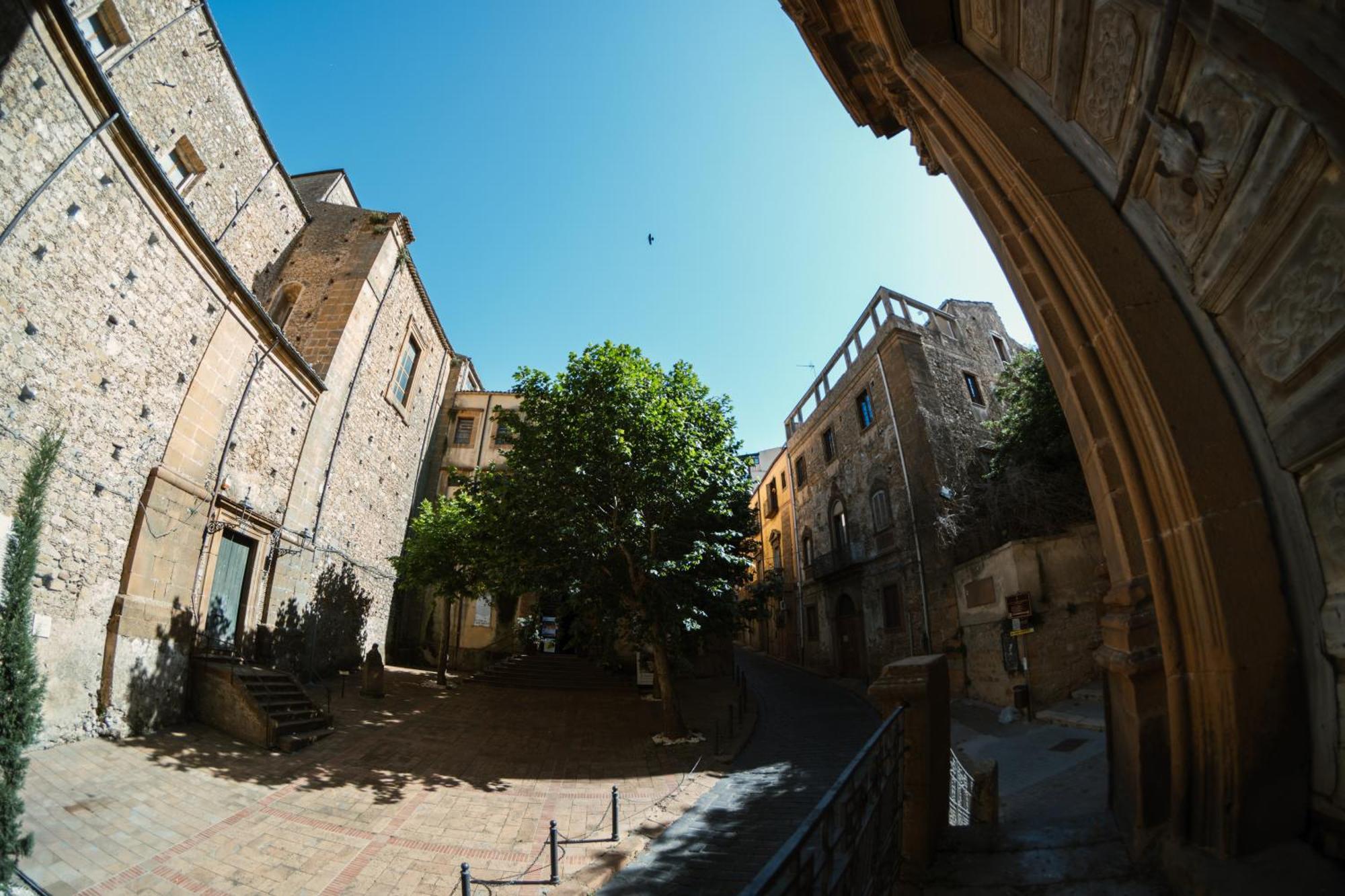 L'Ombelico Del Monte - Appartamenti Del Centro Storico - Just Restored May 2024 Piazza Armerina Extérieur photo